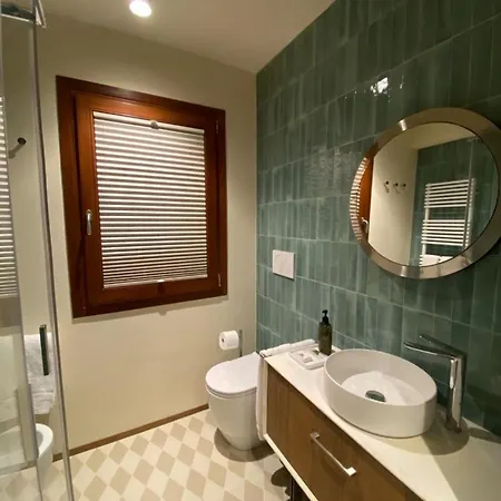 Le Rive Casa - Secondo Piano Con Terrazza كيودجا